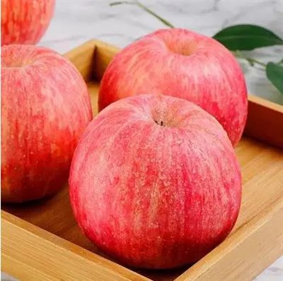 Crisp Thiab Sweet apples